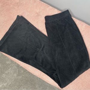 offline by aerie totally textured flare leggings size medium